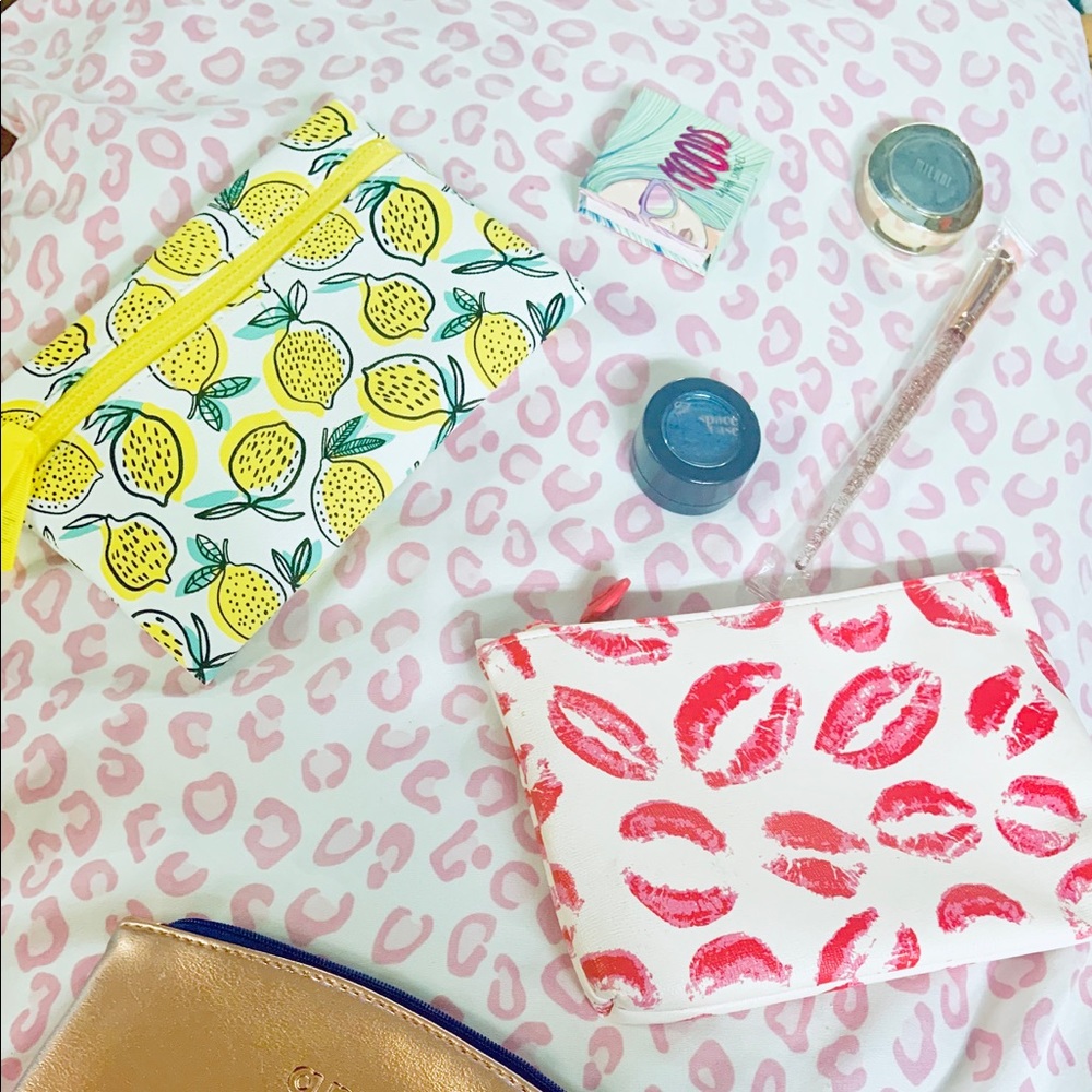 Cute cosmetics  bundle